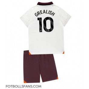 Manchester City Jack Grealish #10 Replika Bortatröja Barn 2023-24 Kortärmad (+ Korta byxor)